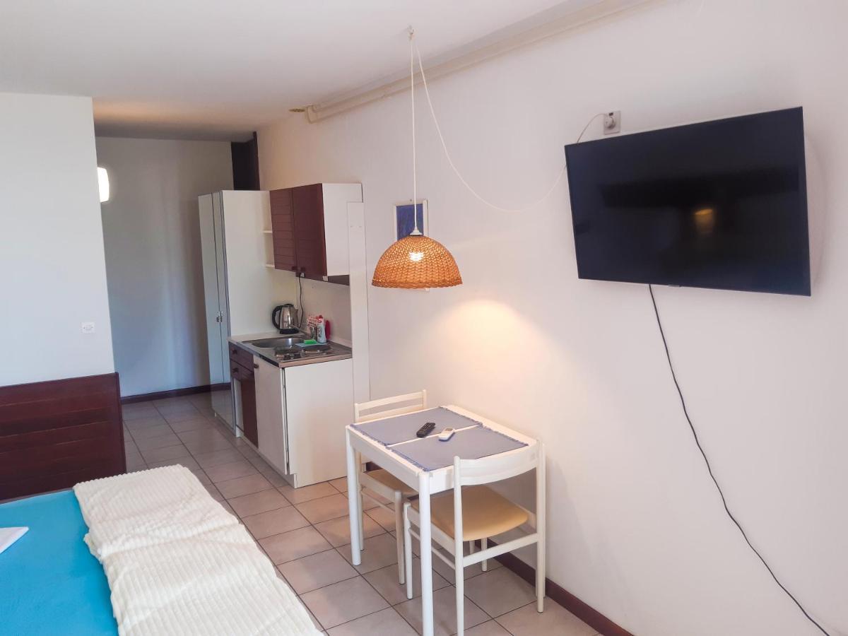 Apartmani Jutro Novalja Exteriér fotografie