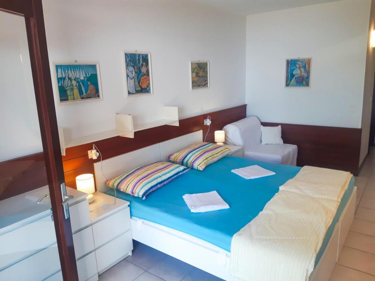 Apartmani Jutro Novalja Exteriér fotografie